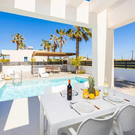 Villa Salty Sun 2 *
